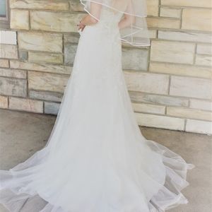 Wedding dress